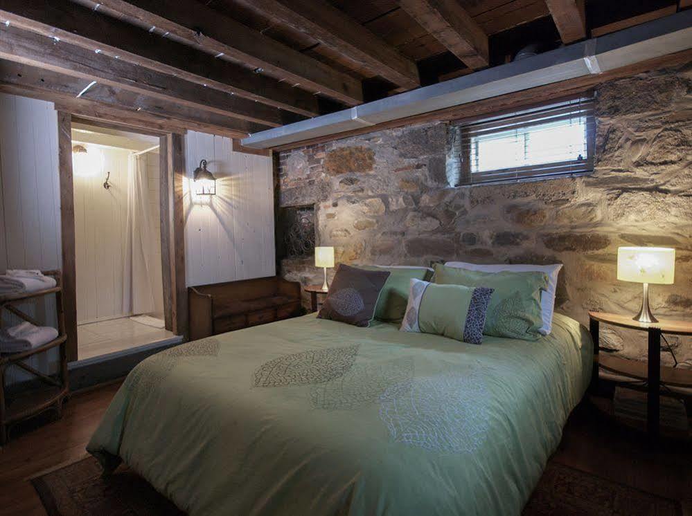 Auberge Nuits De St-Georges Bromont Exteriör bild